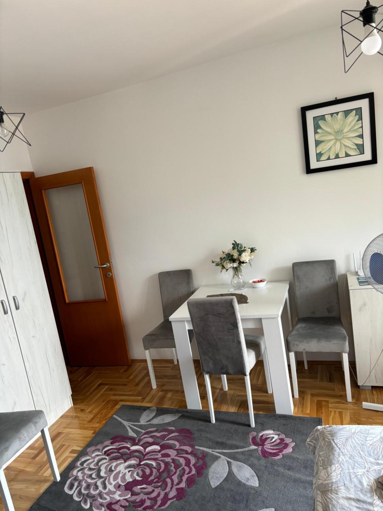 Zora Apartment 플루지네 외부 사진