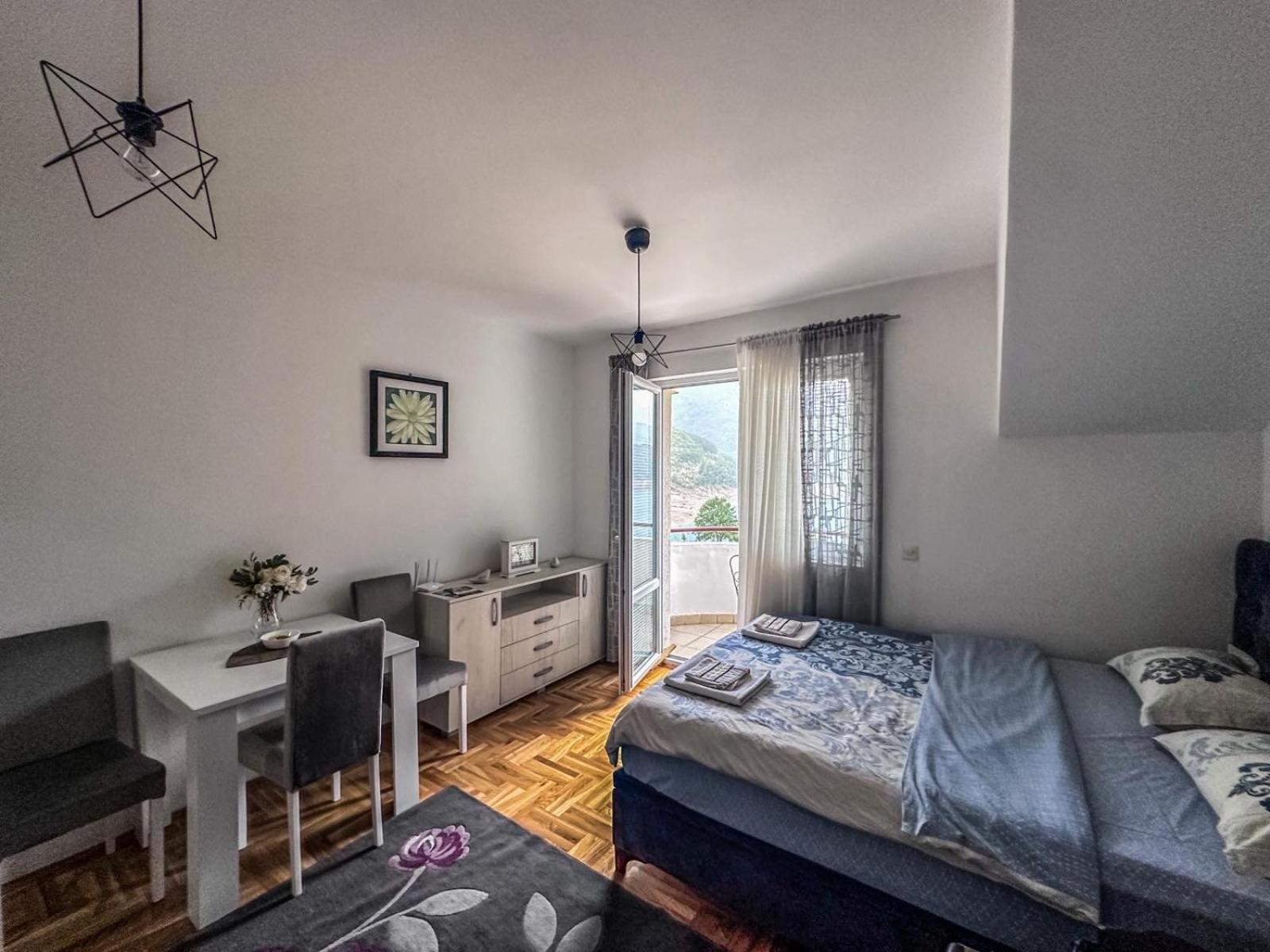 Zora Apartment 플루지네 외부 사진